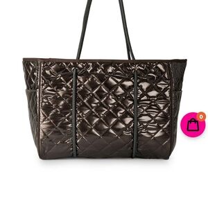HAUTE SHORE Quilted Metallic Tote
